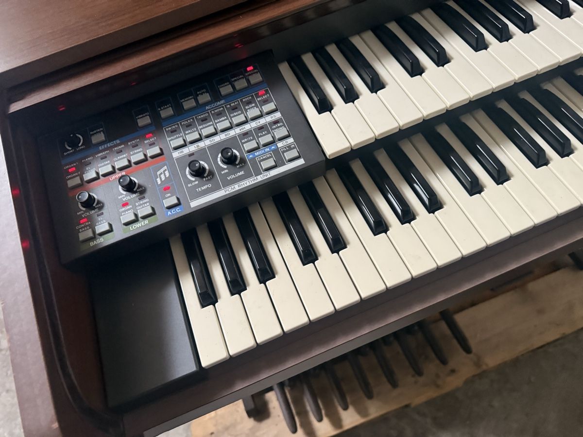Musikinstrumente: Elektroorgel – Gebraucht aus Horriwil von Carrera68 3