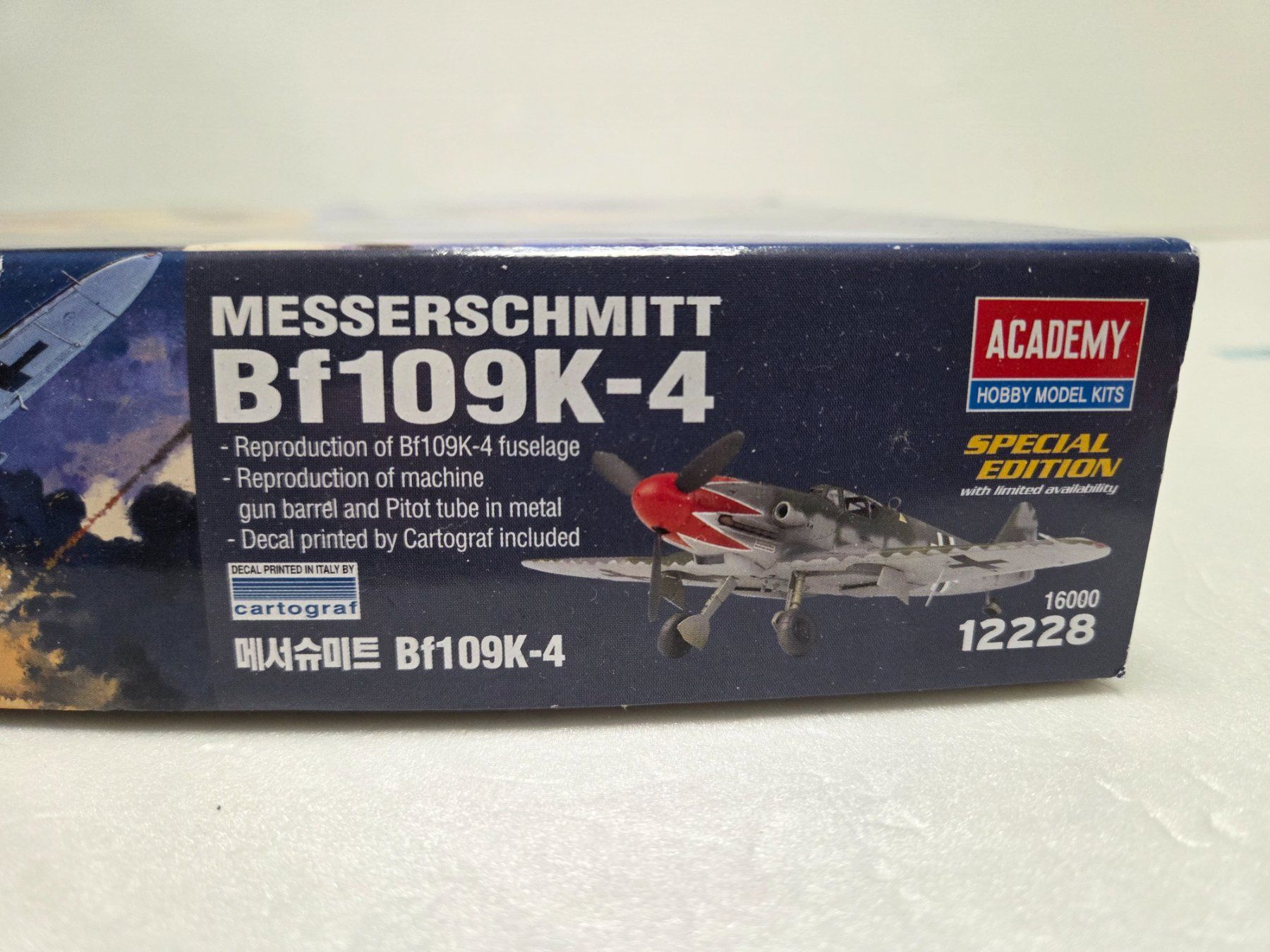 Academy Modellbausätze & Standmodelle: Academy Messerschmitt Bf109 Set mit 2 Modelle #12225+12228 – Neu und originalverpackt aus Hittnau von Sika86 4