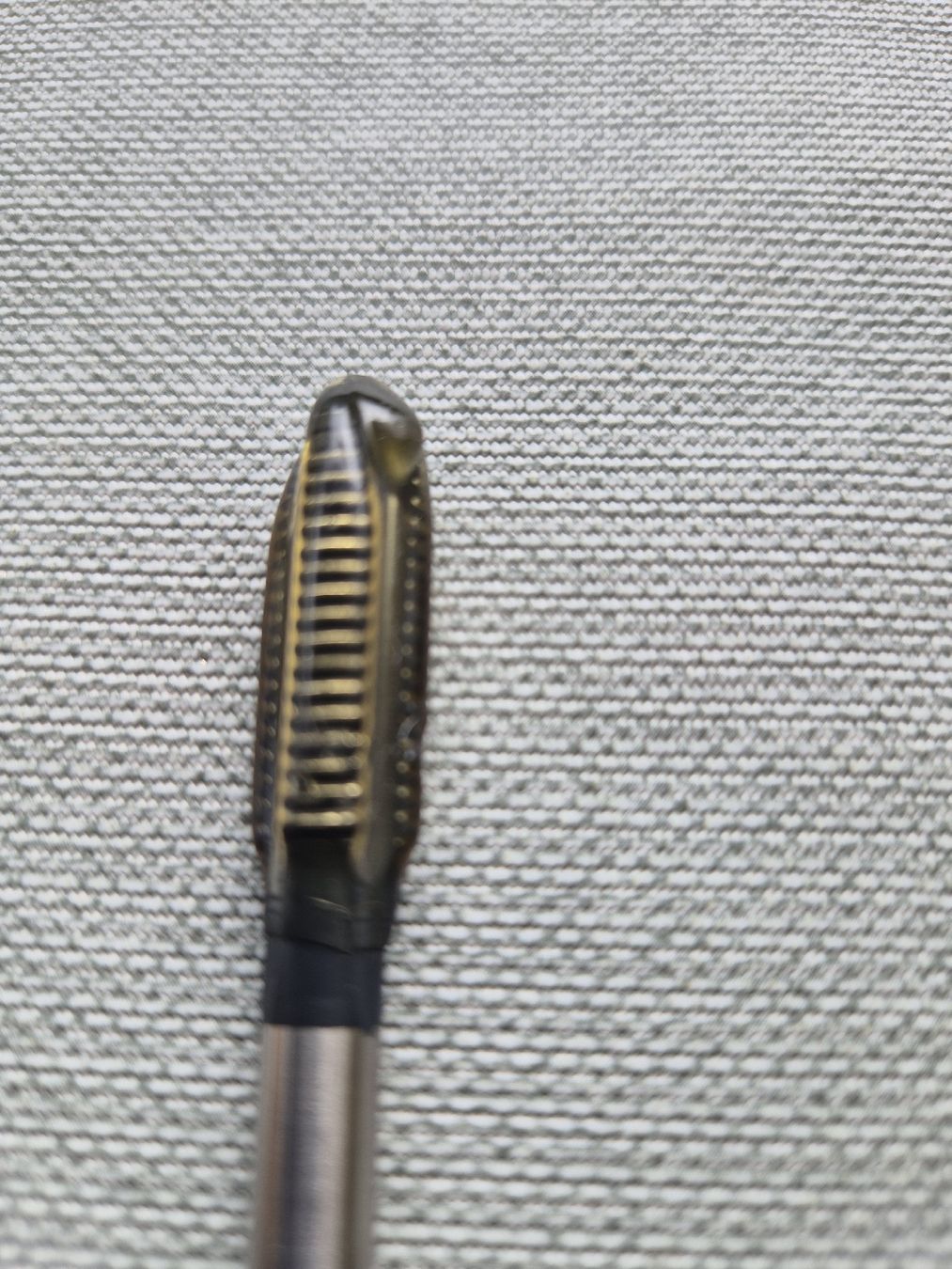 Tutti gli attrezzi: Maschinengewindebohrer M8 NEU – Nuovo (secondo la descrizione) da Hausen AG venduto da roland86190 1