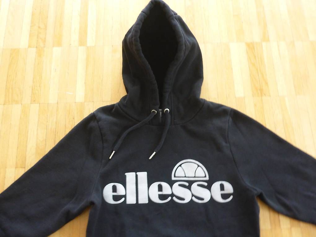 Ellesse Maglioni & Felpe: ellesse Kapuzenpulli schwarz Gr. 34 – Usato da Wettingen venduto da okatiki 1