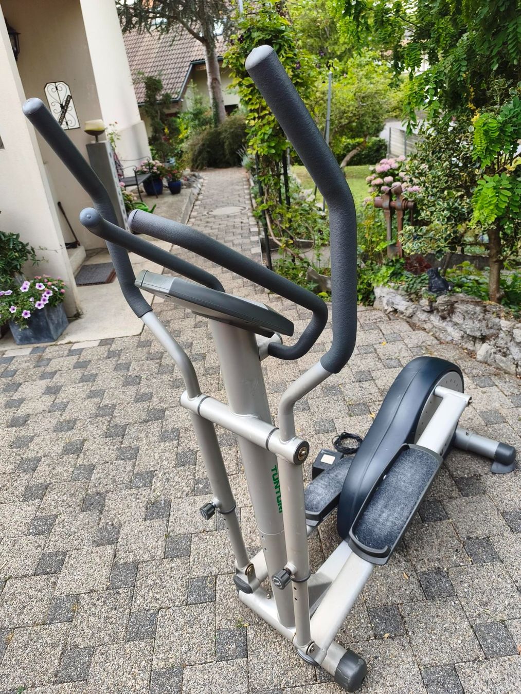 Tunturi Hometrainer: Crosstrainer Tunturi C6 – Usato da Lenzburg venduto da Moeli02 1