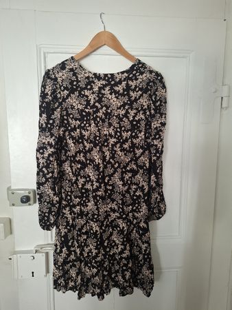 Kleid MNG geblümt