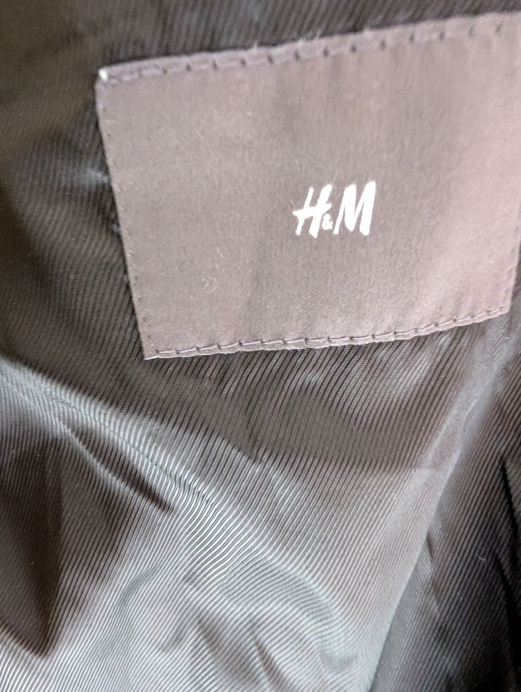 H&M Giacche: H&M - Elegant Übergangsjacke  (gr. 56) – Usato da Cugnasco venduto da tizianaq 4