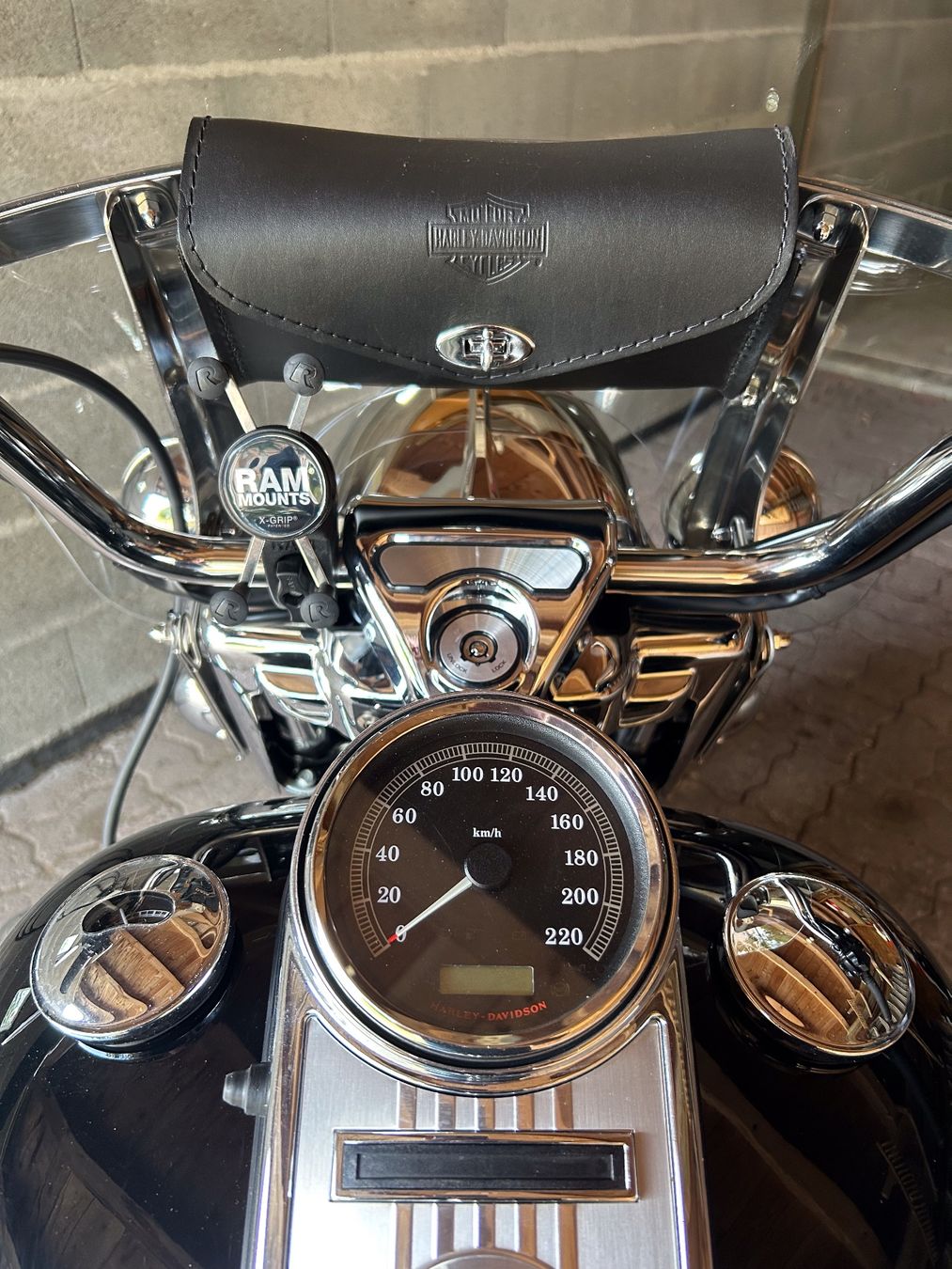 Harley-Davidson Touring: HARLEY-DAVIDSON FLHRC Road King Classic 103 ABS – Usato da Epagny venduto da rene.pasquier 4