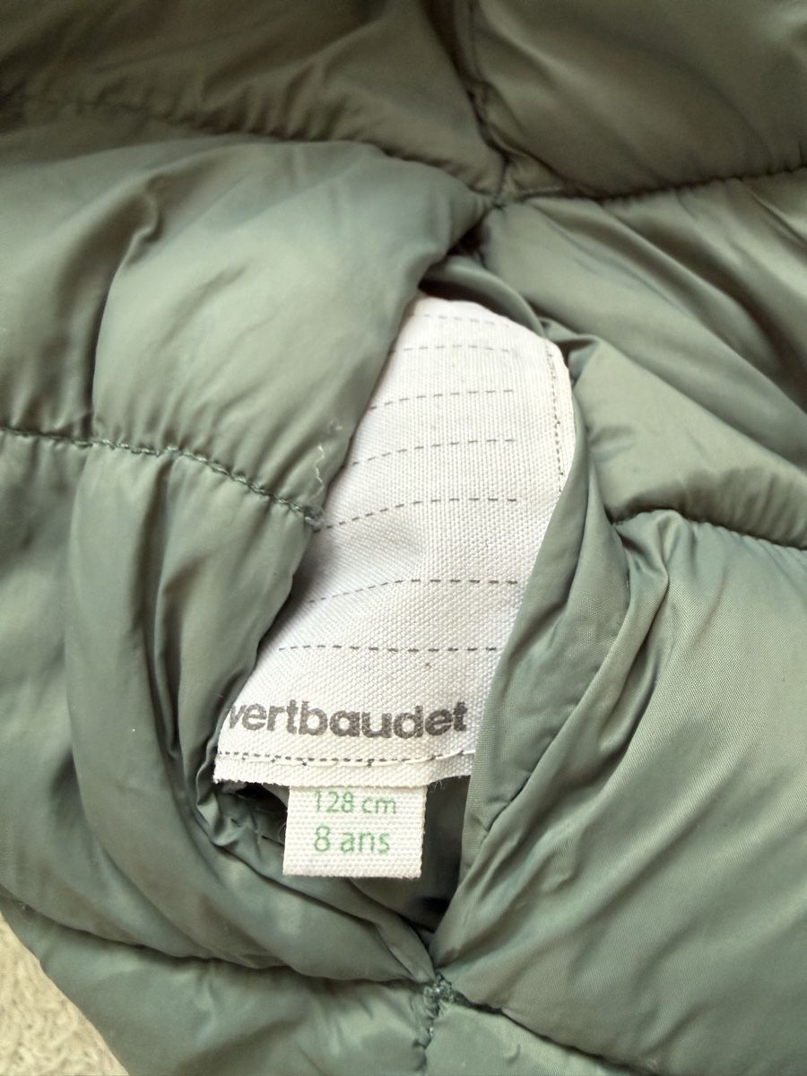 Vertbaudet Vestes & Manteaux: Wendbare Light-Steppjacke, Grösse 128 cm – D'occasion à Langenthal par Leclafel 3