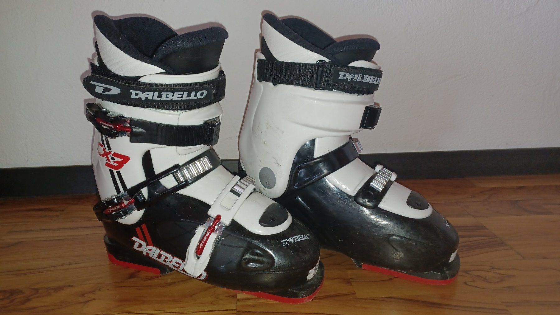 Scarpe da uomo: Skischuhe Gr. 39 – Usato da Wald ZH venduto da ani_7zqq 2