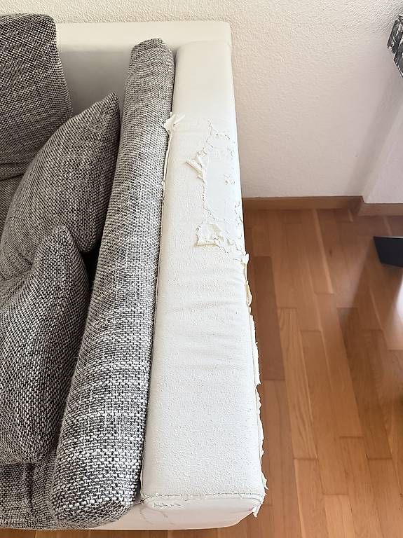 Divani: Grosses Ecksofa Grau/Weiss – Usato da Wädenswil venduto da dom_pz5d 2