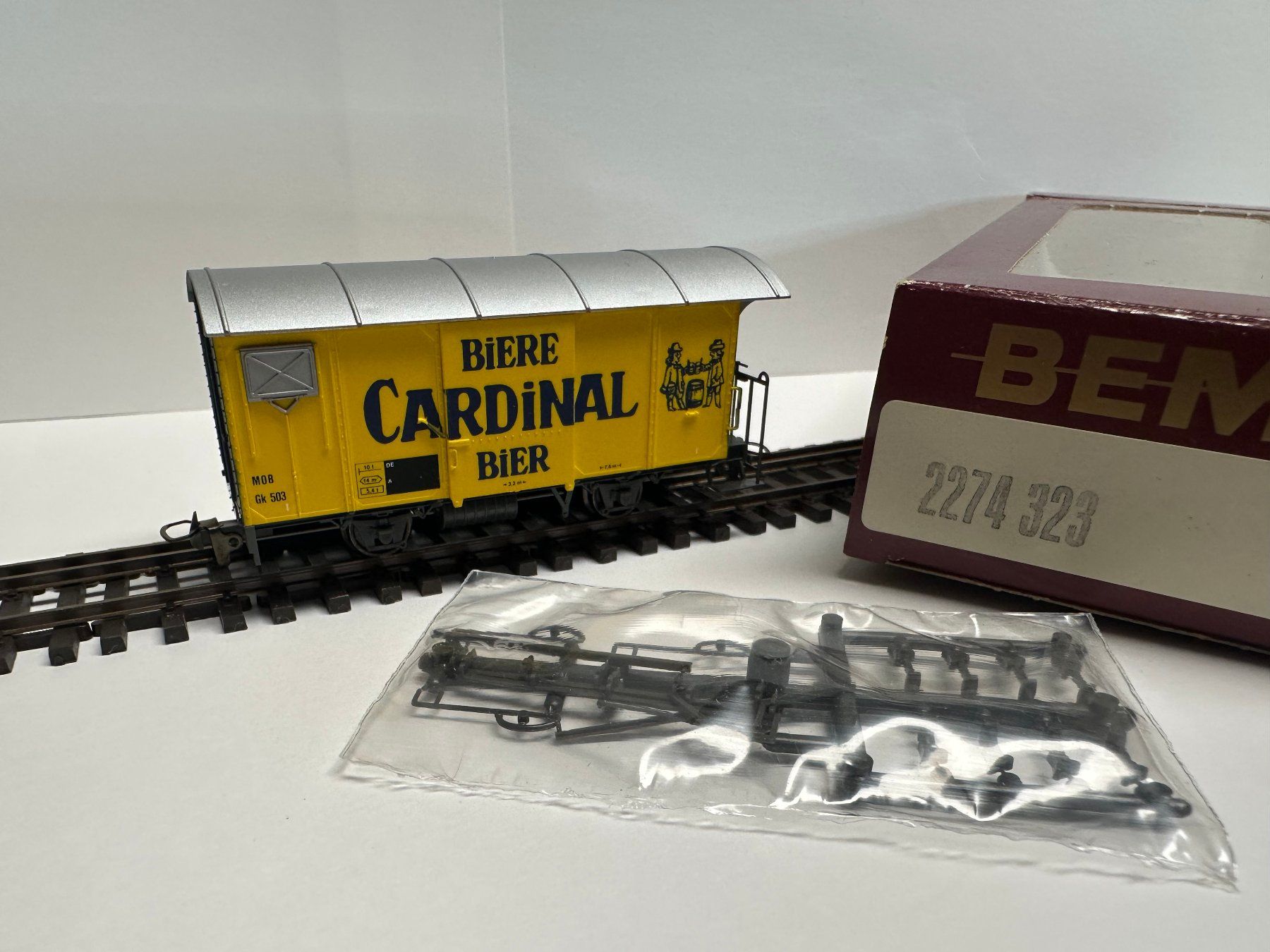 Bemo Modellini di ferrovie: Bemo - MOB Gk 503 - Gedeckter Güterwagen "Cardinal" – Nuovo e nell'imballaggio originale da Domat/Ems venduto da mmx4001 2