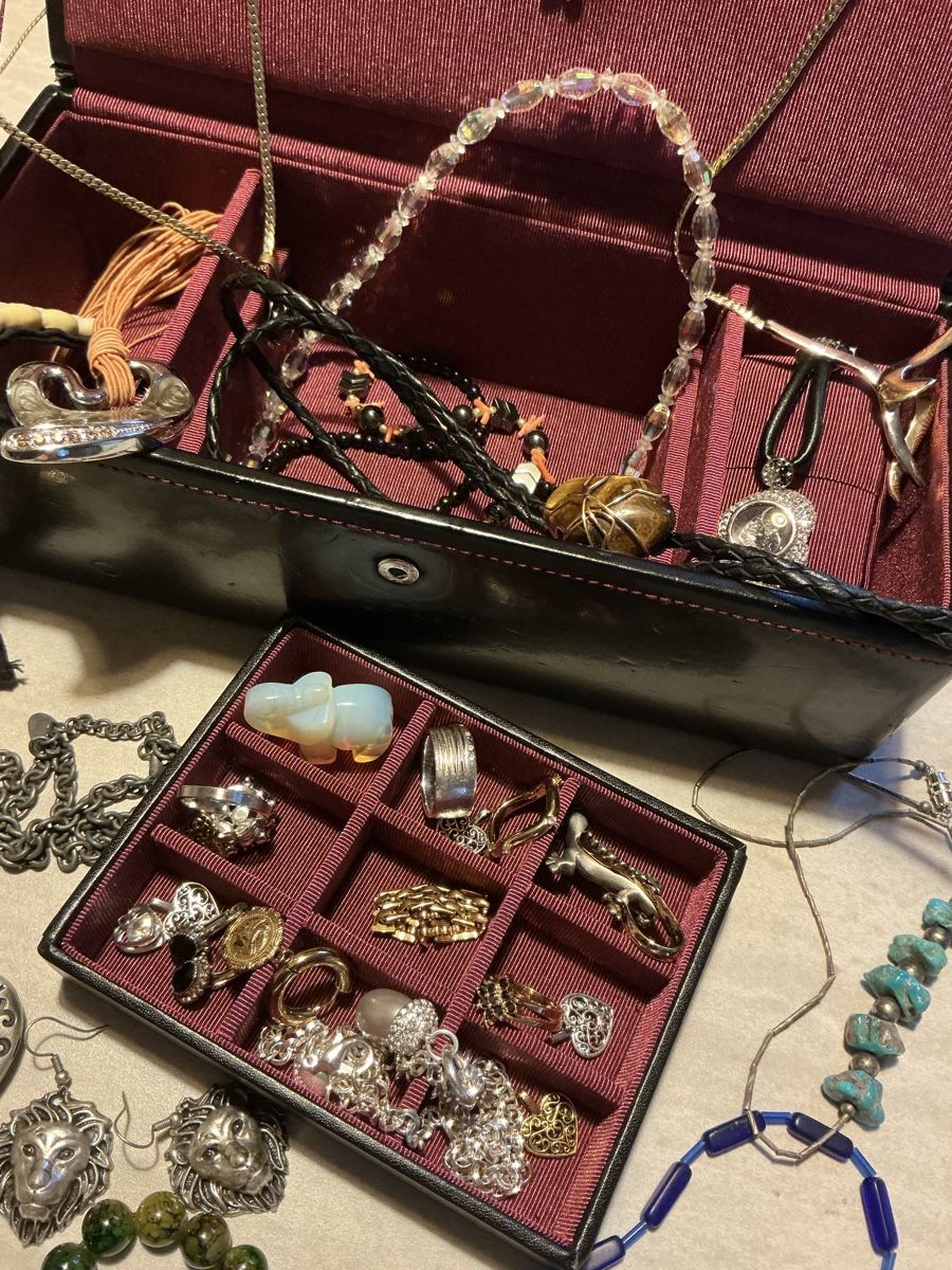 Altri gioielli: Modeschmuck Posten mit Schatulle  – Usato da Flawil venduto da Pinkmalibu 6