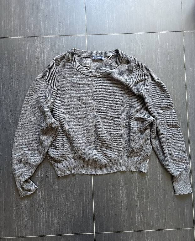 Maglioni & Felpe: Zara Knitted Sweater – Usato da St. Gallen venduto da taina123