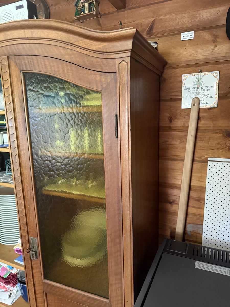 Armadi: Antiker Glasschrank Buffet Vitrine Design – Usato da Itingen venduto da Granini_93 6