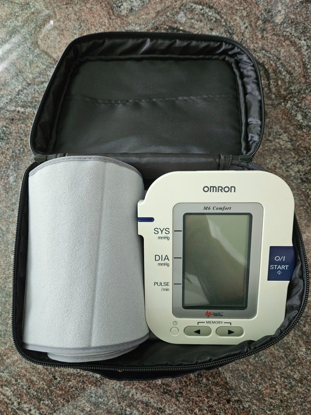 Omron Attrezzature mediche: Blutdruckmessgerät OMRON – Usato da Grüningen venduto da WERMEI01