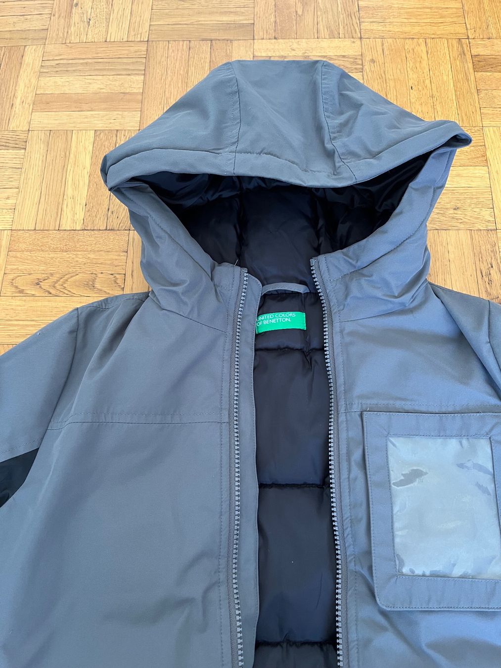 Benetton Giacche & Cappotti: Veste Benetton taille 6-7 ans – Usato da Genève venduto da ded_dg7w 1