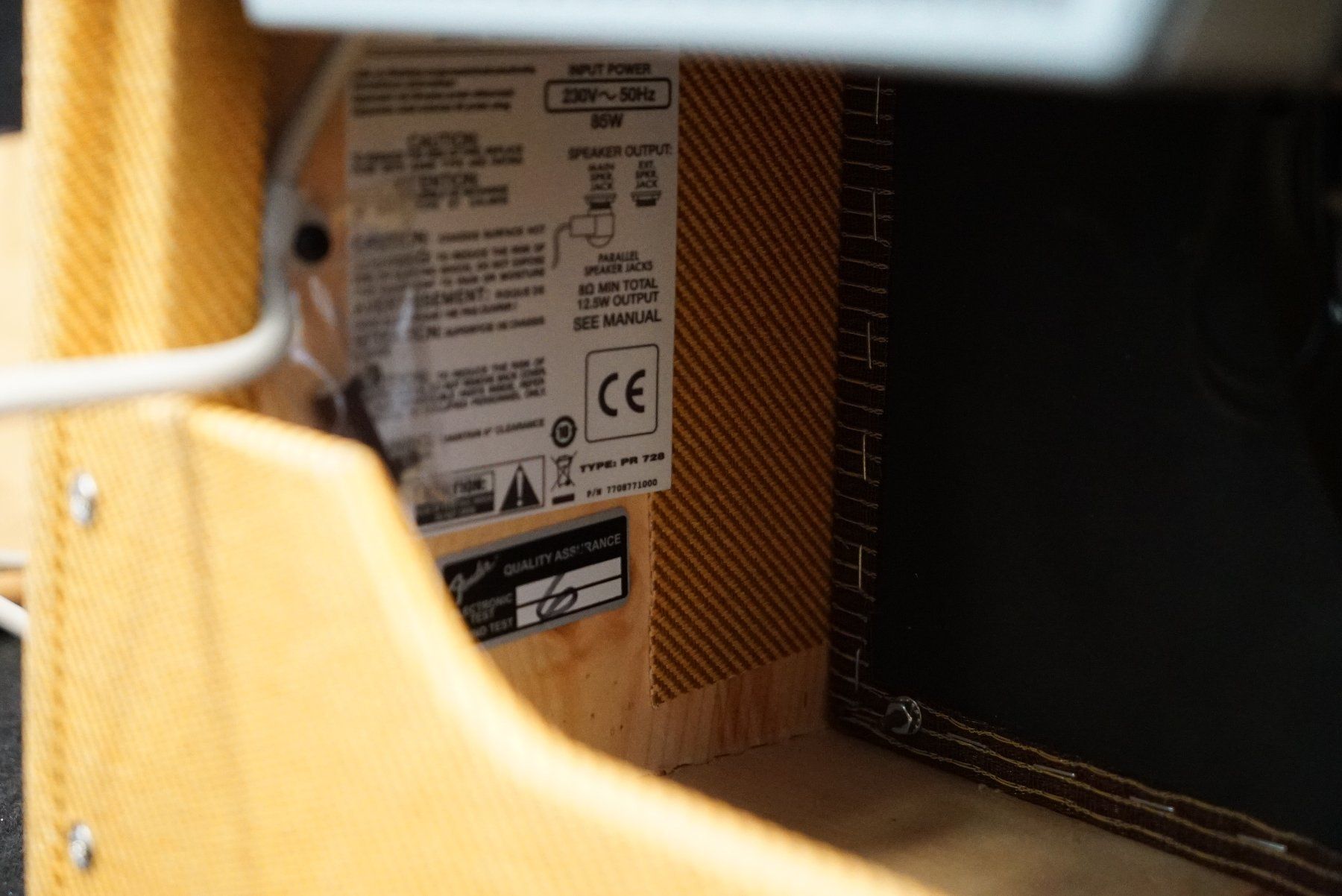 Fender Amplificatori: Fender 57 Custom Deluxe Handverdrahteter Röhrencombo – Usato da Ortschwaben venduto da Musictrade 8
