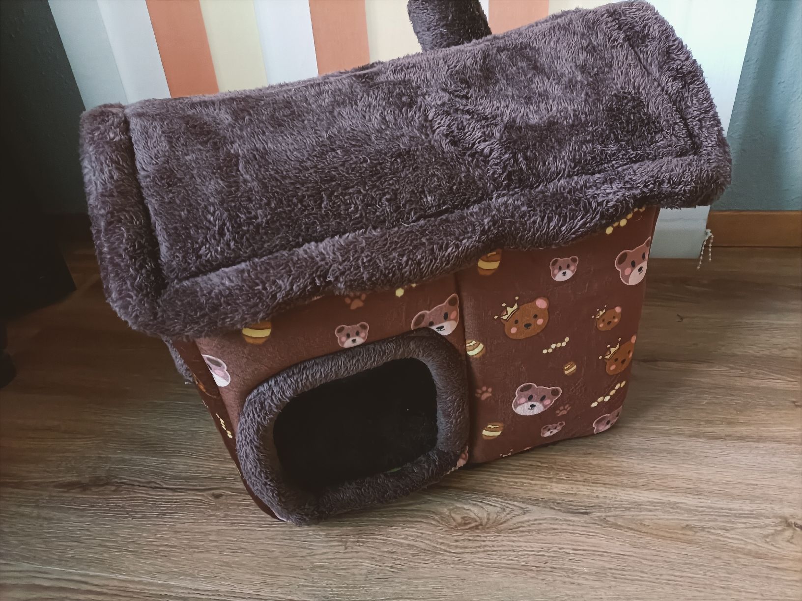 Cucce & Letti: Hundehütte – Nuovo (secondo la descrizione) da Stansstad venduto da Falcon-Crest 3