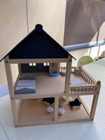 Maison de poupée/playmobile ou autre en bois