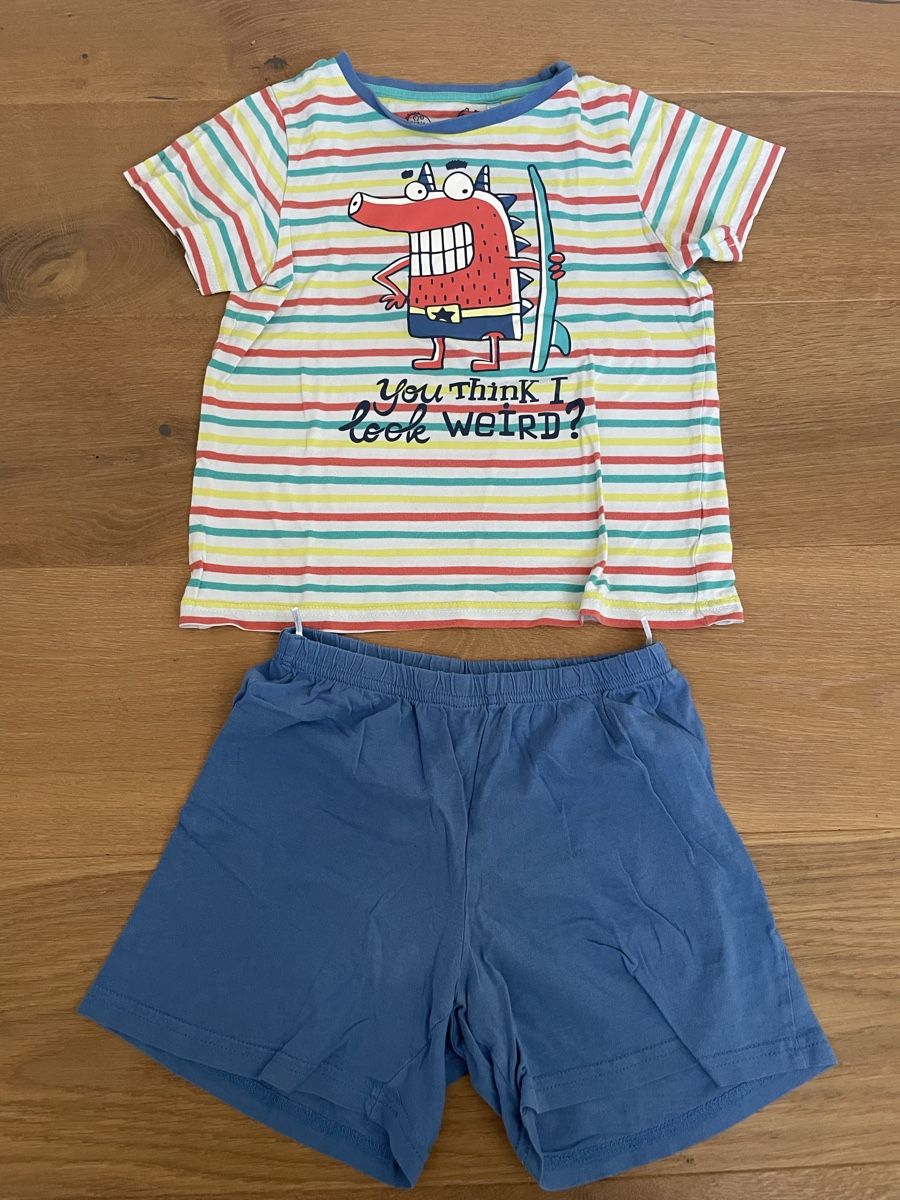 C&A Pyjamas & Ähnliches: Pyjama kurz – Gebraucht aus Aarwangen von erd_ngx8