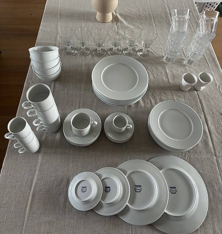 Geschirrsets: Geschirrset (57-teilig) – Gebraucht aus Bern von ilariamaria