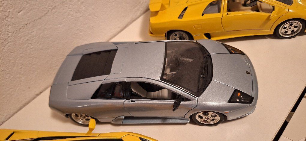 Lamborghini Modellini d'auto: 4 Modèles Lamborghini 1/18 – Usato da peseux venduto da Macca1 4