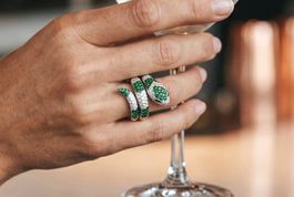 Schlangenring mit Smaragden, Diamanten und Saphiren