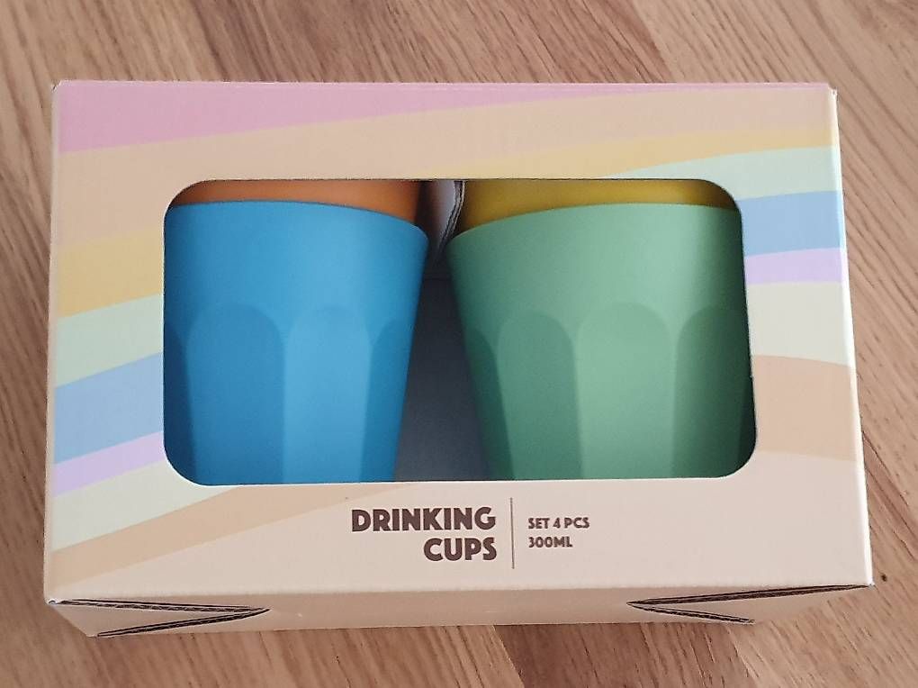 Tassen: Becher farbig 4 Stück – Gebraucht aus Urtenen-Schönbühl von sandrabern01 1