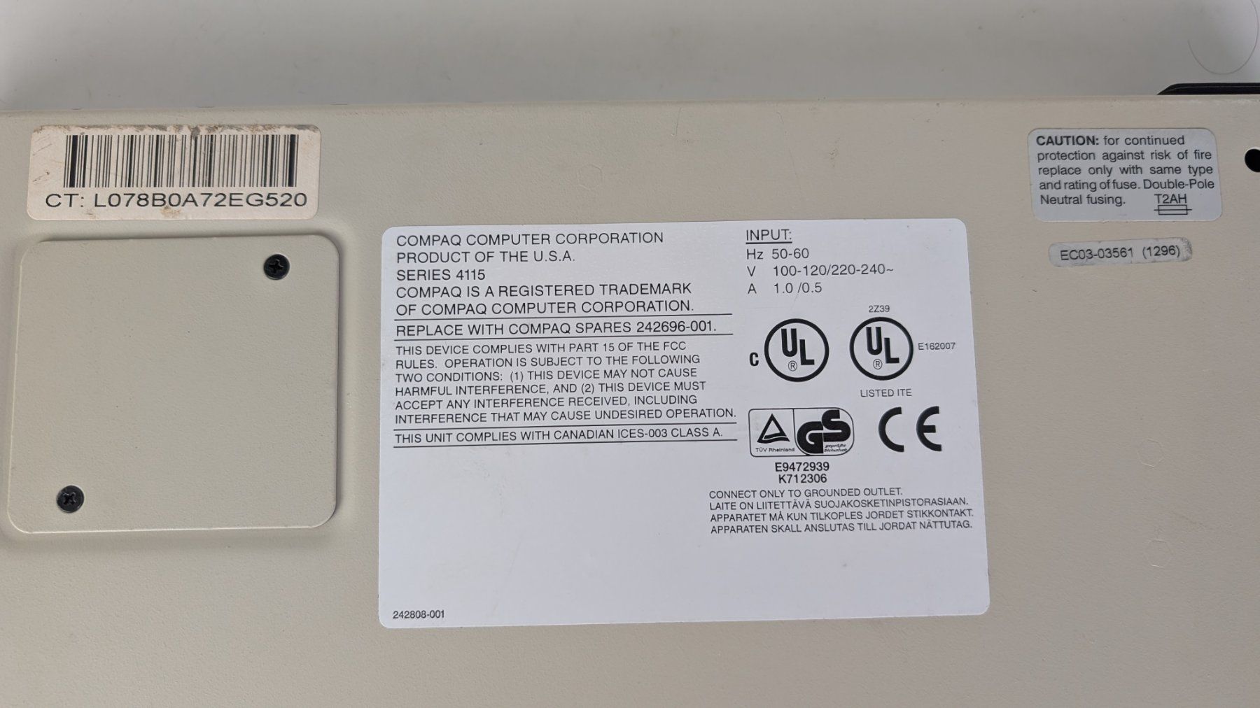 Compaq PCs: Vintage Compaq series 4115 - COMPAQ KVM SWITCH – Gebraucht aus Zürich von 1.Simon 5