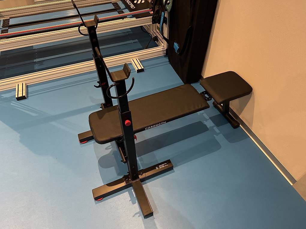 Hometrainer: Hantelbank – Usato da Winterthur venduto da ver_q92d
