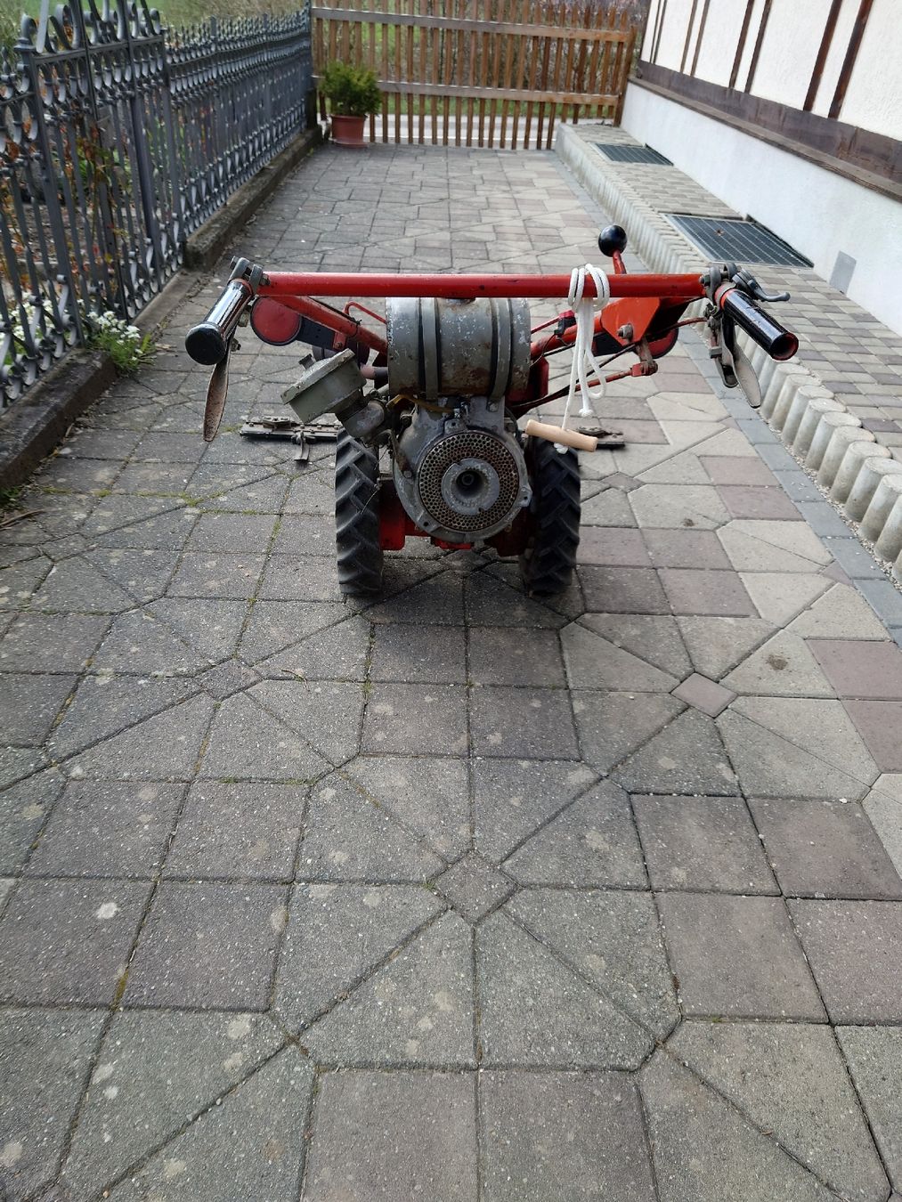 Bucher Tutte le macchine: Bucher M100 Balkenmäher  – Usato da Gelterfingen venduto da mr2-teile 1