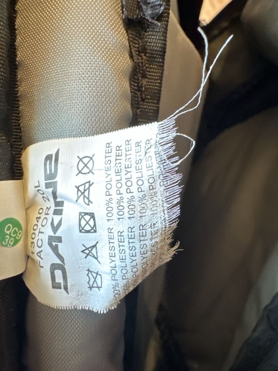 Dakine Rucksäcke: Dakine Factor Rucksack 20L, blau kariert – Gebraucht aus St. Gallen von mai_2lcj 5