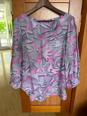 Exklusive Marc Cain Bluse, Wundervolle Seidenmischung, Gr.40