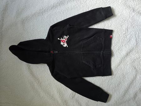 Jordan Kapuzenjacke schwarz Grösse 98-104 cm gebraucht