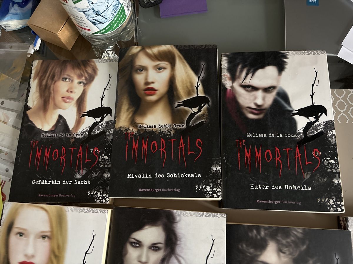 Libri: The Immortals / Melissa de la Cruz – Usato da Amriswil venduto da SCHLOSSGEISTLI 1
