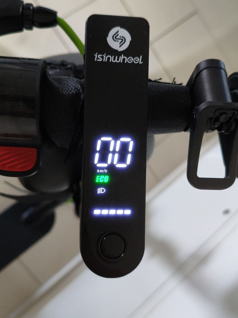 Kickboard: 🔥Neuwertiger E-Scooter von isinwheel S9 Pro NP war 250.-🔥 – Nuovo (secondo la descrizione) da Dintikon venduto da Spumen 5