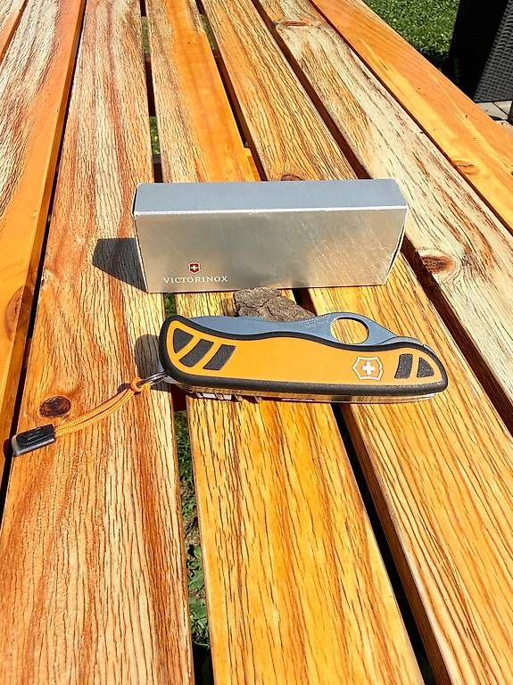 Victorinox Taschenmesser: Hunter XT  0.8341.MC9. – Neu und originalverpackt aus Uttigen von Epesse 1