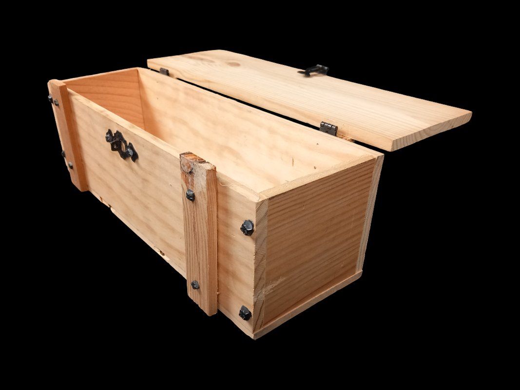 Coffres: Holztruhe – D'occasion à Hünenberg par Restwert_Zug 2