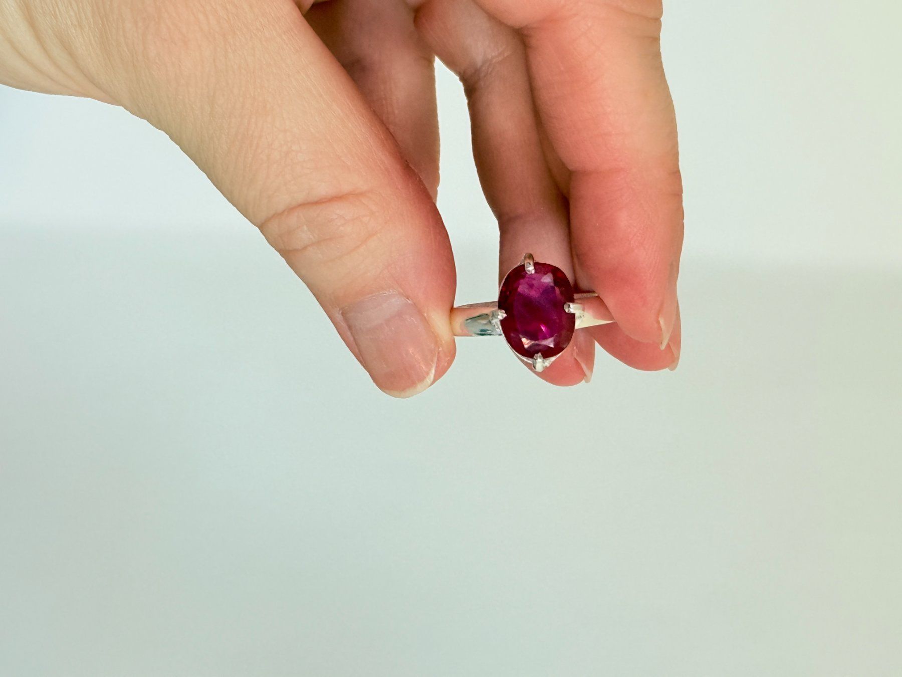 Ringe: 5.75 Ct Oval Gemstone 62,5MM RING with certificate – Neu und originalverpackt aus Genève von AWWA 4