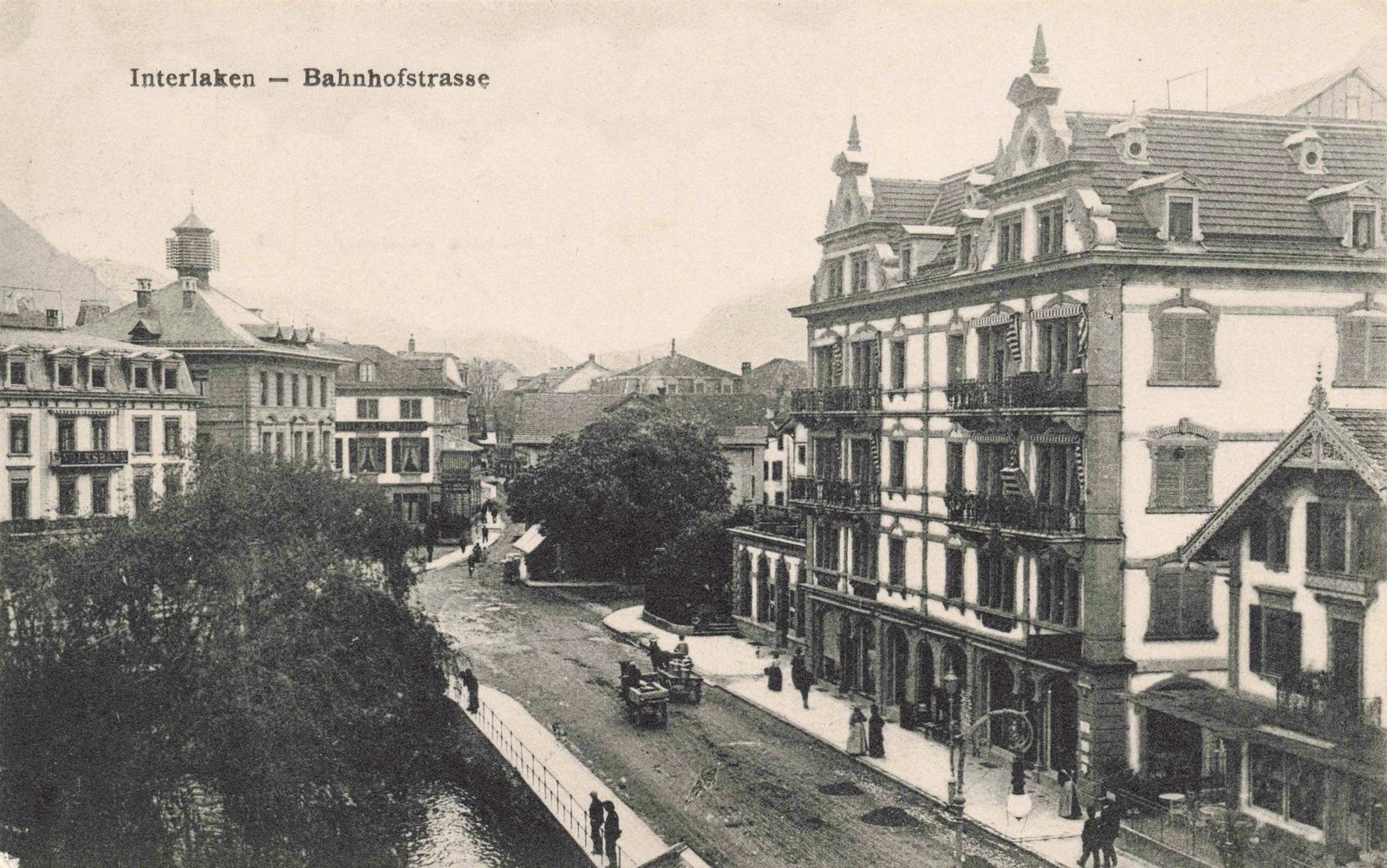 Cartoline postali: Interlaken Bahnhof strasse – Usato da Biasca venduto da Blenio71