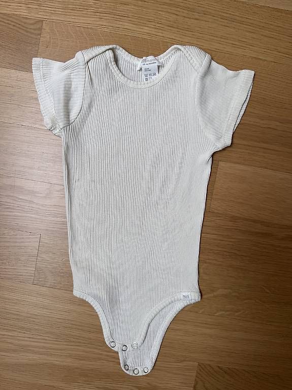 Biancheria intima: Body minimalisma Gr 24m / 92 – Usato da Zürich venduto da LovieDovie