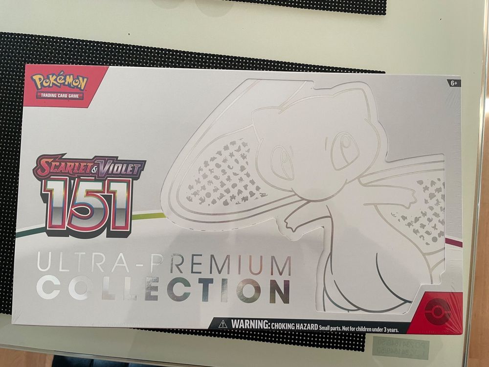 Mewtwo & Mew Pokémon TCG 151 Ultra Premium Collection – Promo Card 3-Card Lot