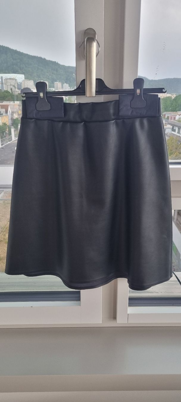 Wolford Gonne: Wolford Minirock Gr. 38 Lederoptik – Nuovo (secondo la descrizione) da Zürich venduto da raf_np9f