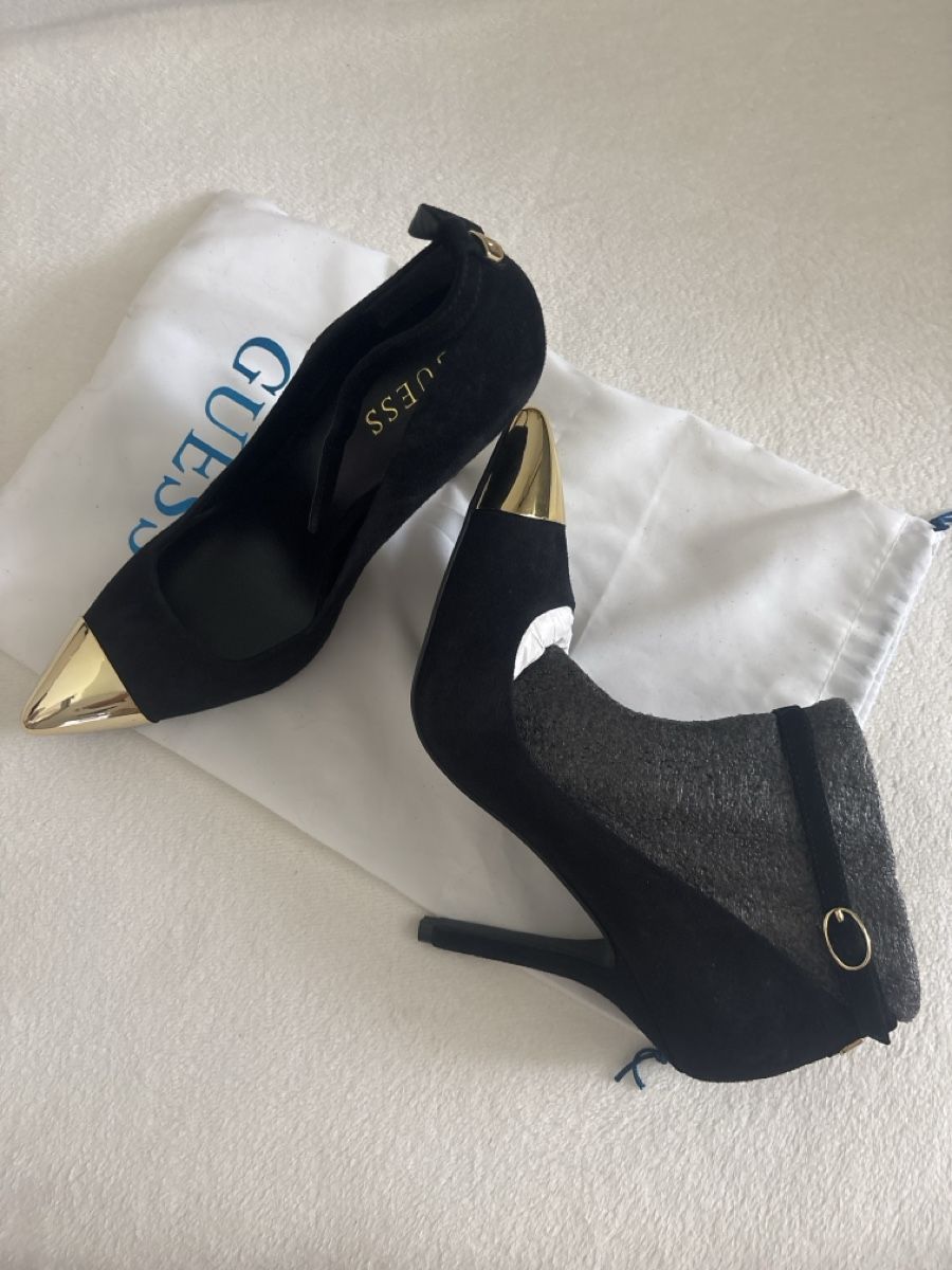 Guess Scarpe da donna: Guess Pumps Gr. 38 Schwarz mit Gold – Nuovo (secondo la descrizione) da Feusisberg venduto da LadyLook 4
