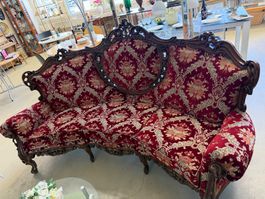 Vintage Sofa / Couch, bordeaux rot, aus Holz