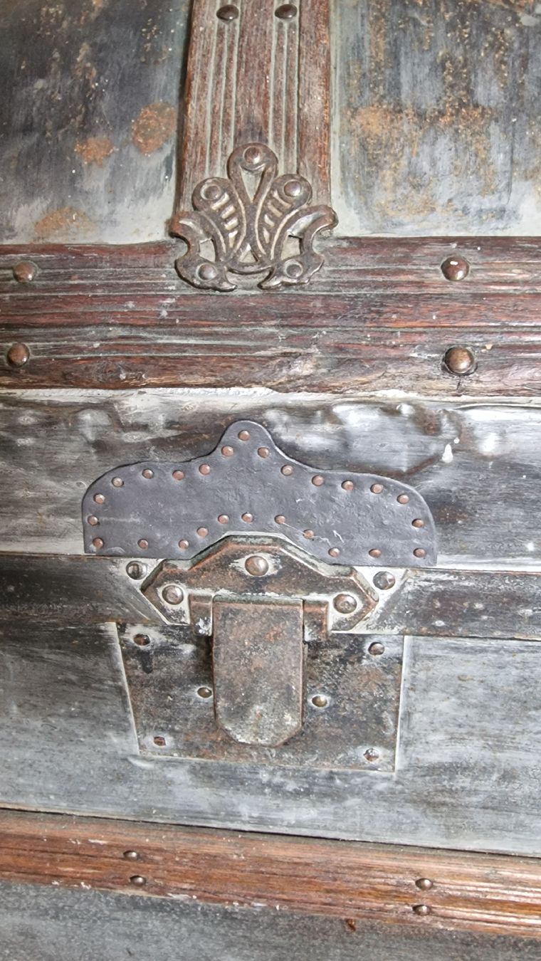 Cassapanche: malle chateau ancienne – Usato da Echandens venduto da Vasteinauer 3