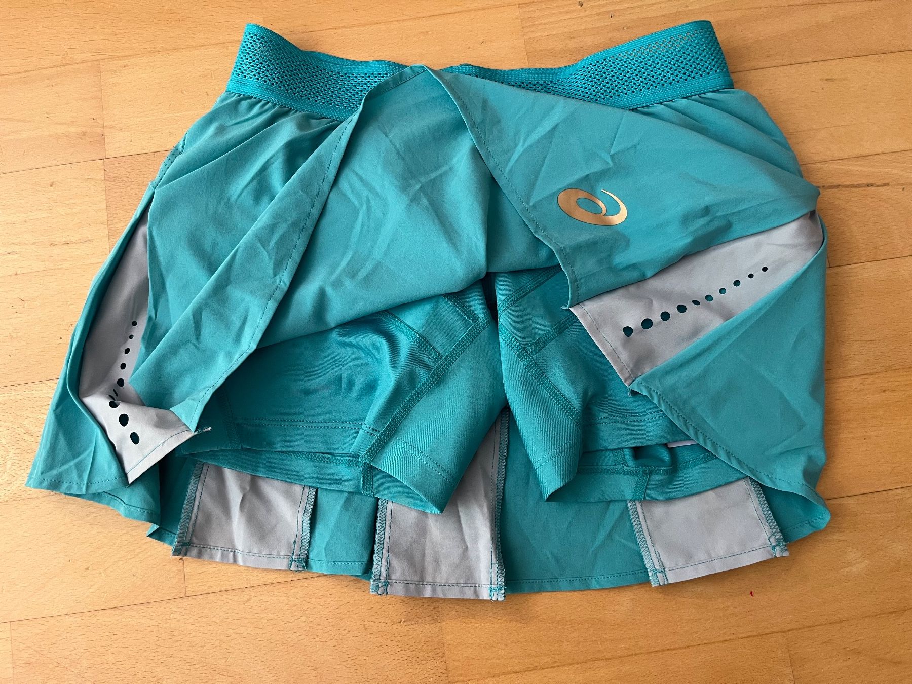 Röcke: Asics Damen Skort Tennis Grösse S – Neu und originalverpackt aus Zürich von mignonmignon 1