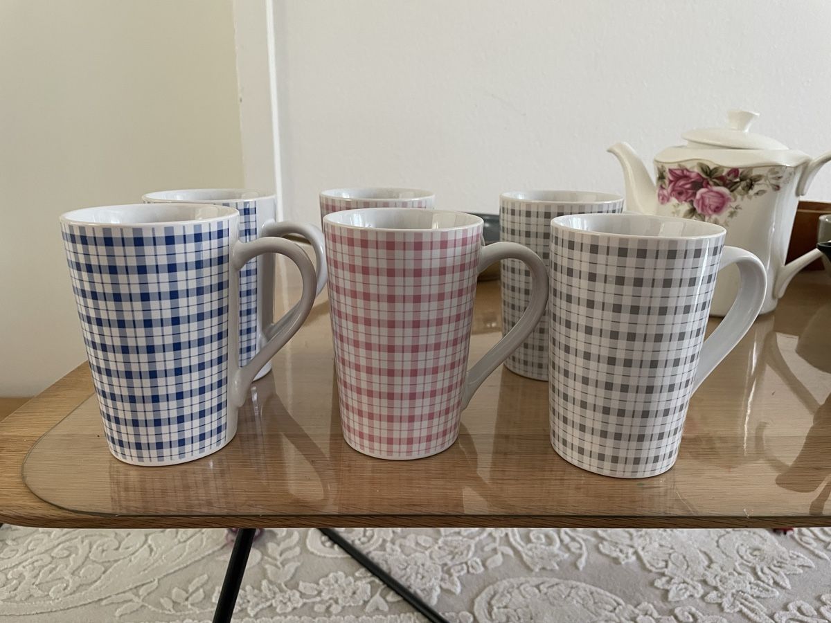 Tazze: 6 Tassen Karomuster blau rosa grau  – Usato da Zürich venduto da Ran25