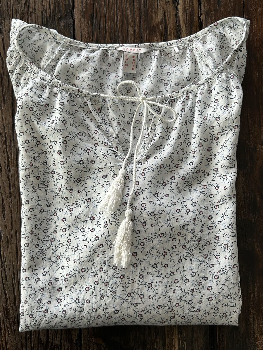 Esprit Camicette: Esprit Bluse mit Blumenmuster, Gr. 38 (M) – Usato da Bachenbülach venduto da danielaa0102 1