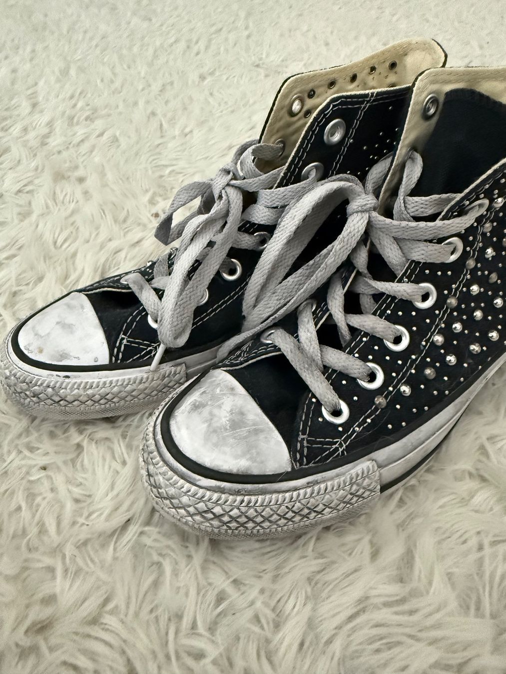 Converse Scarpe da donna: Converse Chuck Taylor All Star Nieten – Nuovo (secondo la descrizione) da Au SG venduto da evi_86w5 4