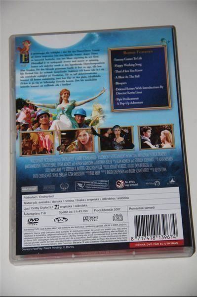 Tutti i DVDs: ENCHANTED - Disney DVD - Imported Nordic Edition Förtrollad – Usato da Genève venduto da Cockattoo 1