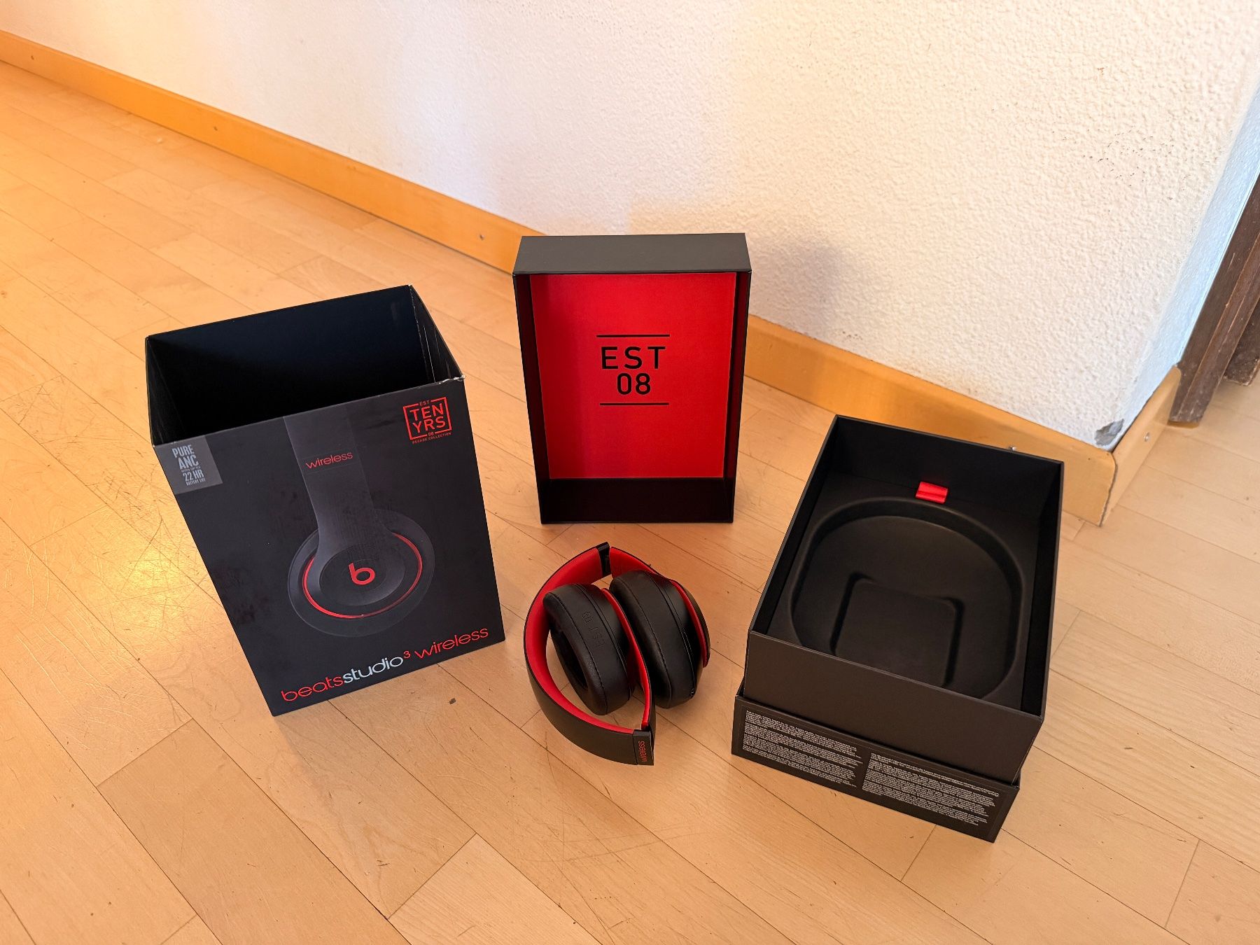 Kopfhörer: Beats Studio3 Wireless – 10 Years / Decade Collection – Gebraucht aus Triesen von MarEli080