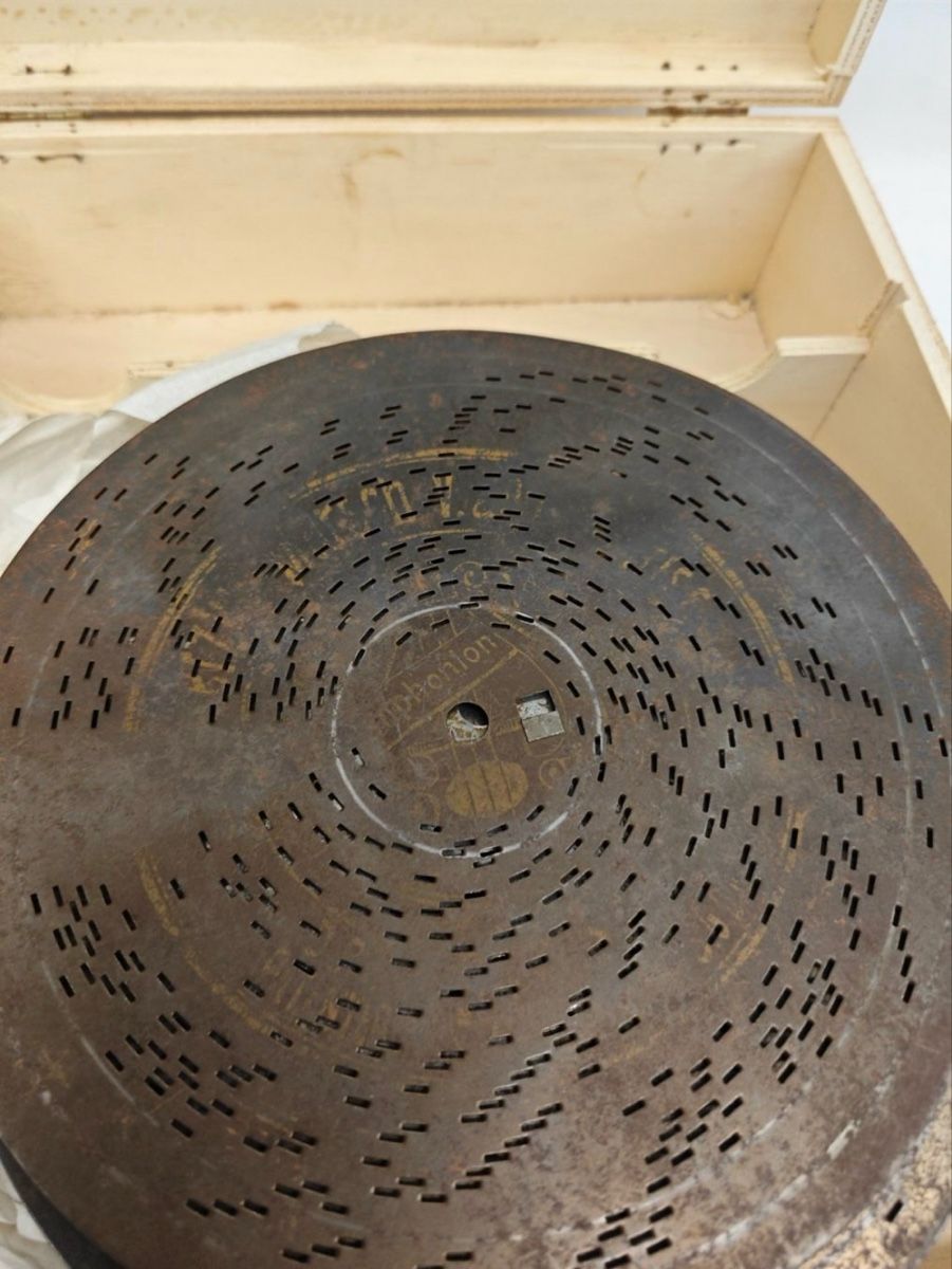 Carillon: Antikes Symphonion & 49x Blechplatten – Usato da Solothurn venduto da NUVICO 5